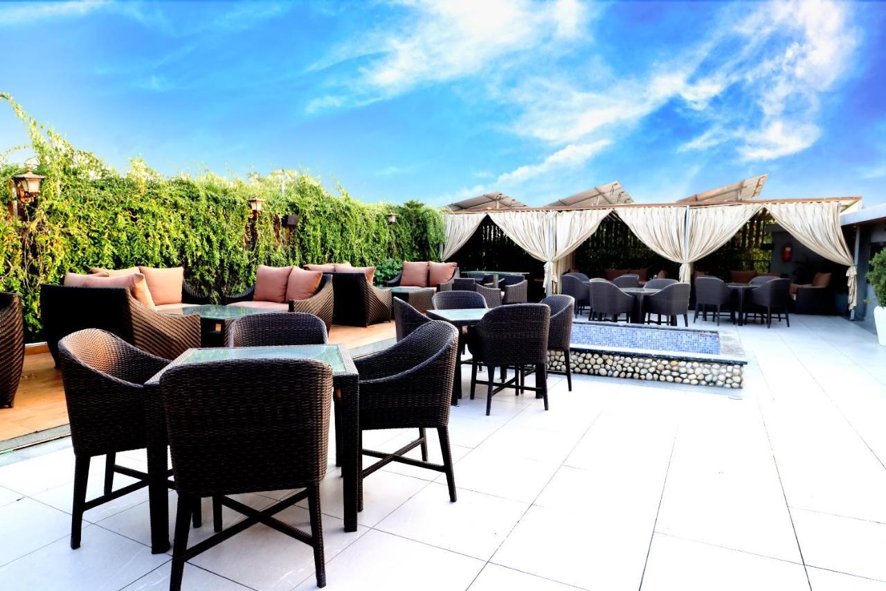 Hotel City Heart Premium Chandīgarh Zewnętrze zdjęcie