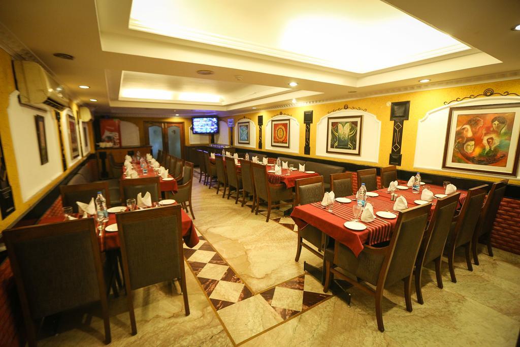 Hotel City Heart Premium Chandīgarh Zewnętrze zdjęcie