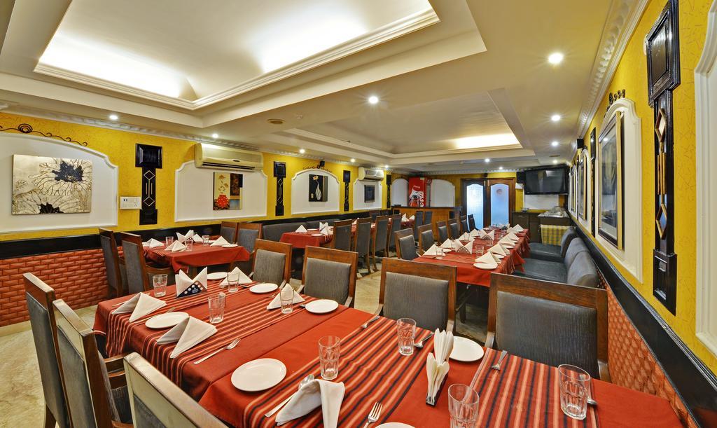 Hotel City Heart Premium Chandīgarh Zewnętrze zdjęcie