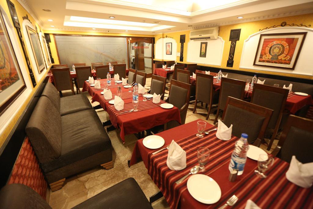 Hotel City Heart Premium Chandīgarh Zewnętrze zdjęcie