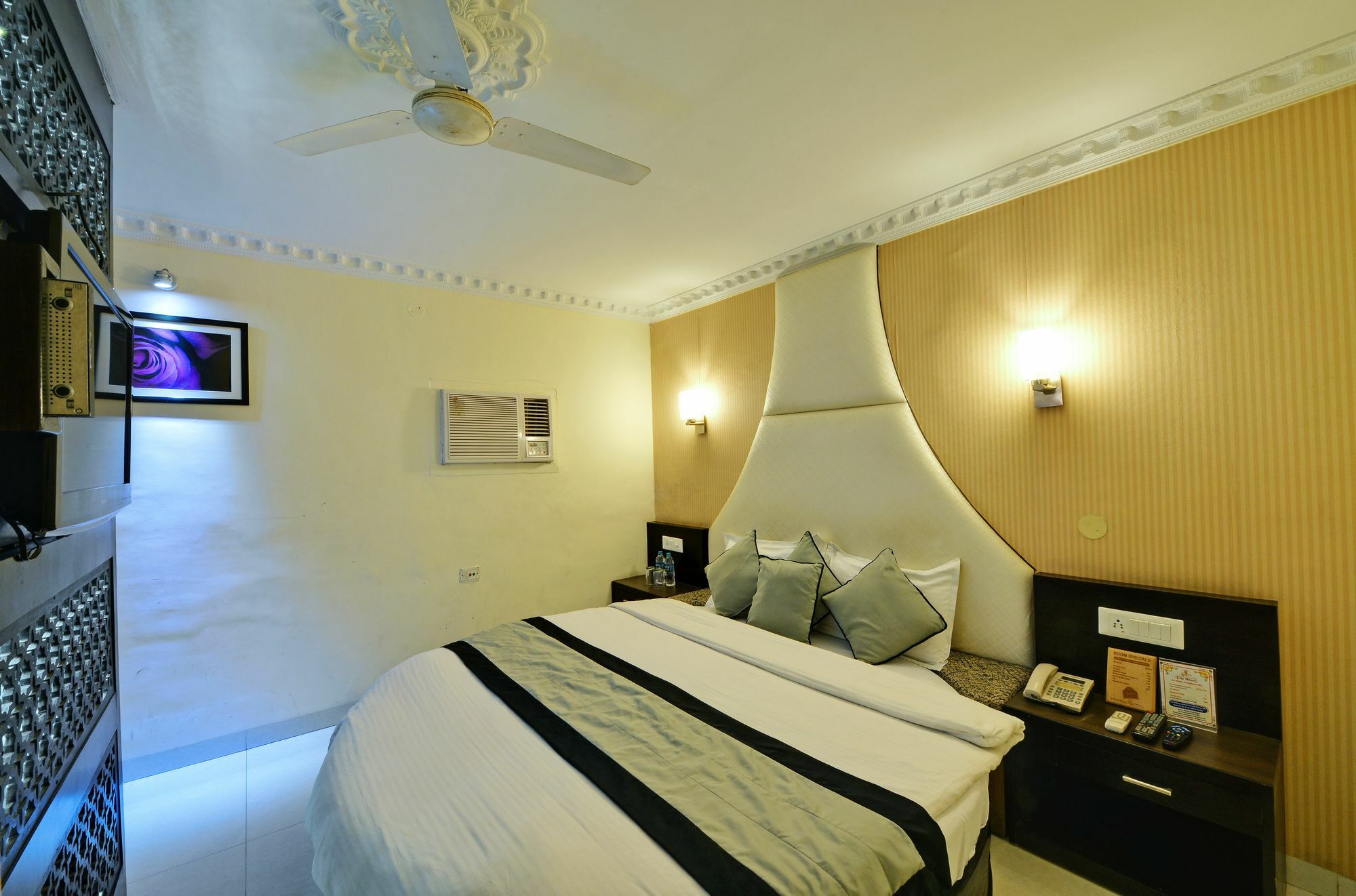 Hotel City Heart Premium Chandīgarh Zewnętrze zdjęcie